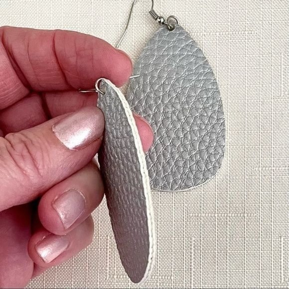Teardrop Faux Leather Earrings in Gray Silver w/Metallic Sheen Textured New - Picture 3 of 5